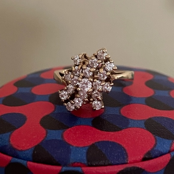 Diamonique Jewelry - 14k solid gold Diamonique CZ cocktail ring size 5 Marked 14kDQCZ 4 gram weight